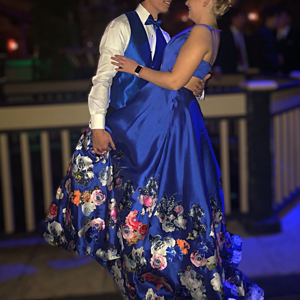 Loré Prom dress size 10